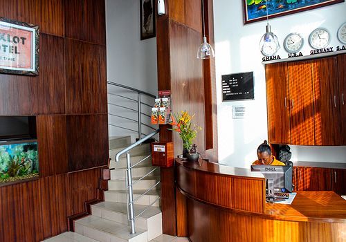 Maxlot Hotel Accra Exterior photo